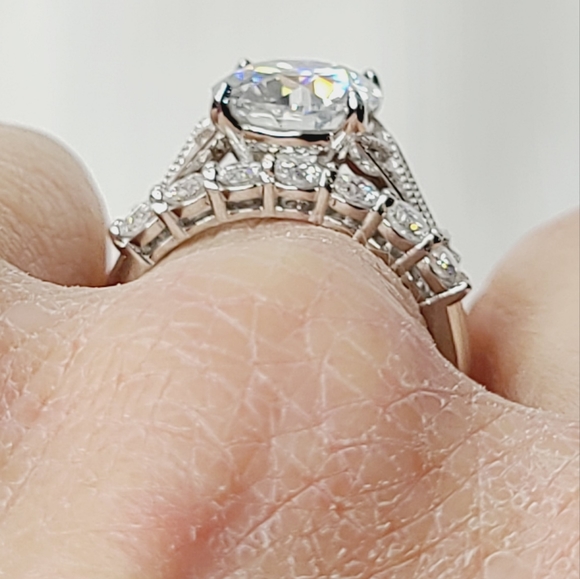 Moissanite 3 Carat Solitare Ring - Picture 12 of 13